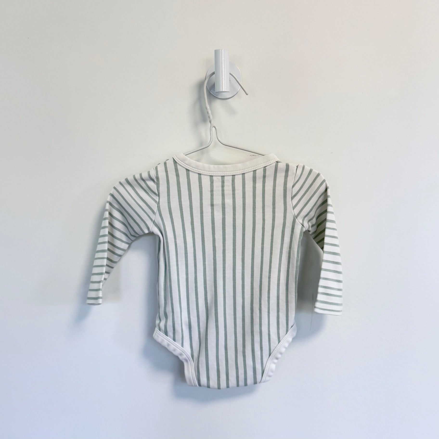 Phehr Onesie 0-3 months