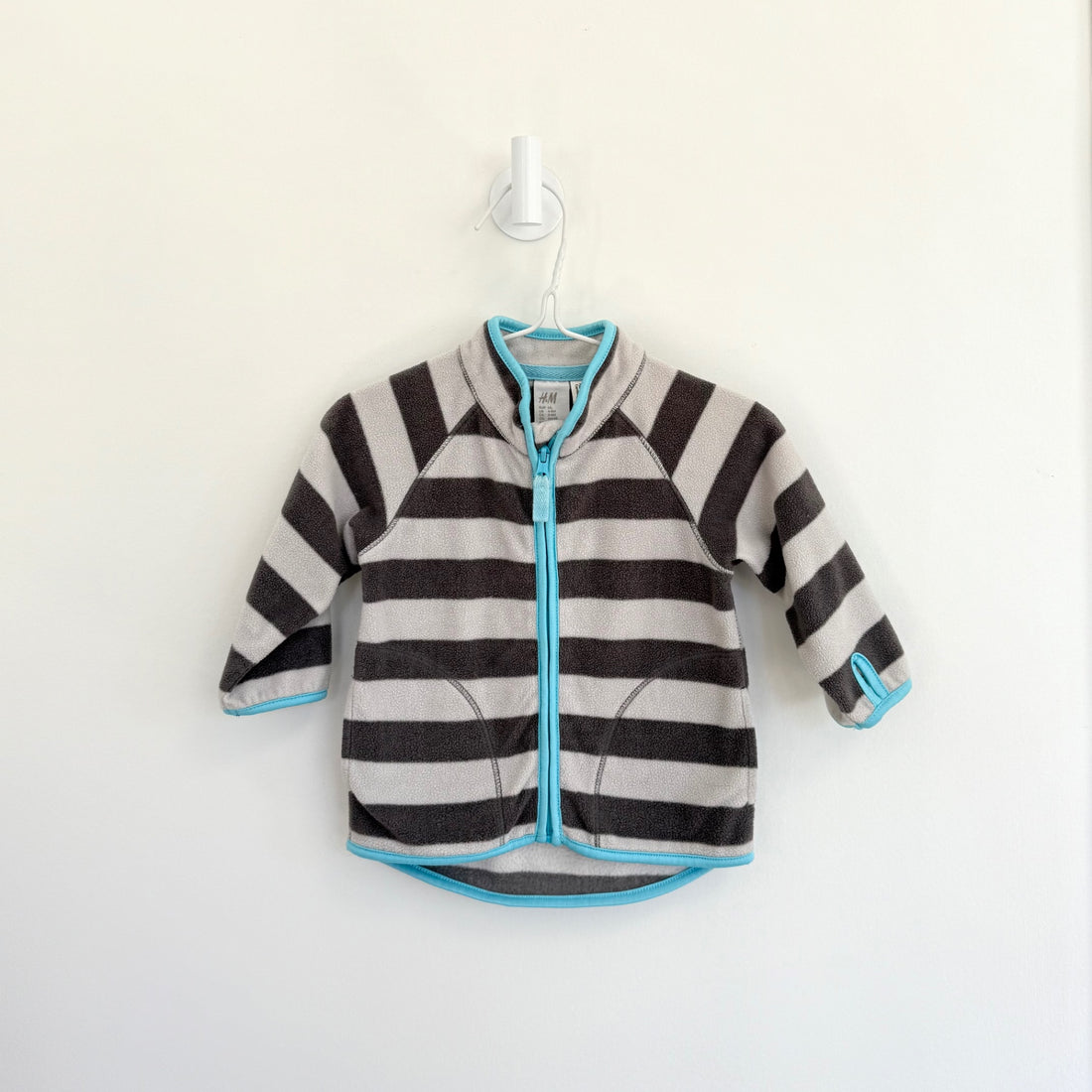 H&M Sweater 4-6 months