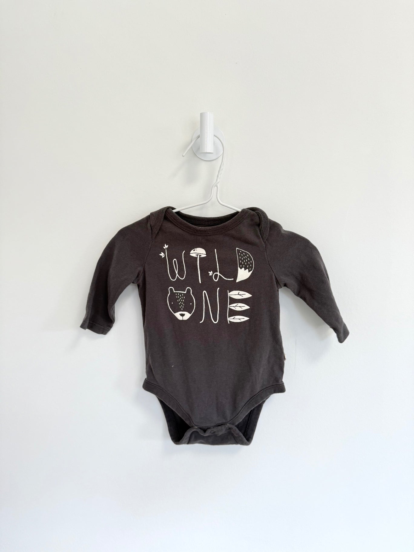 GAP Bodysuit 3-6 months