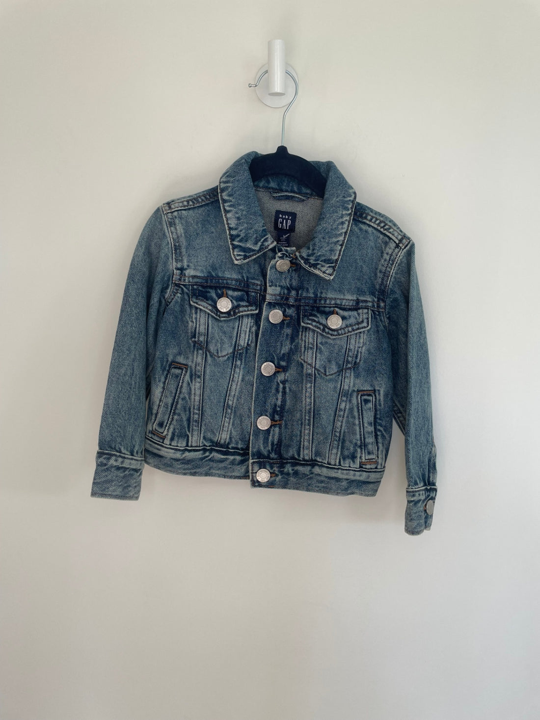 GAP Jacket 2 years Medium wash denim
