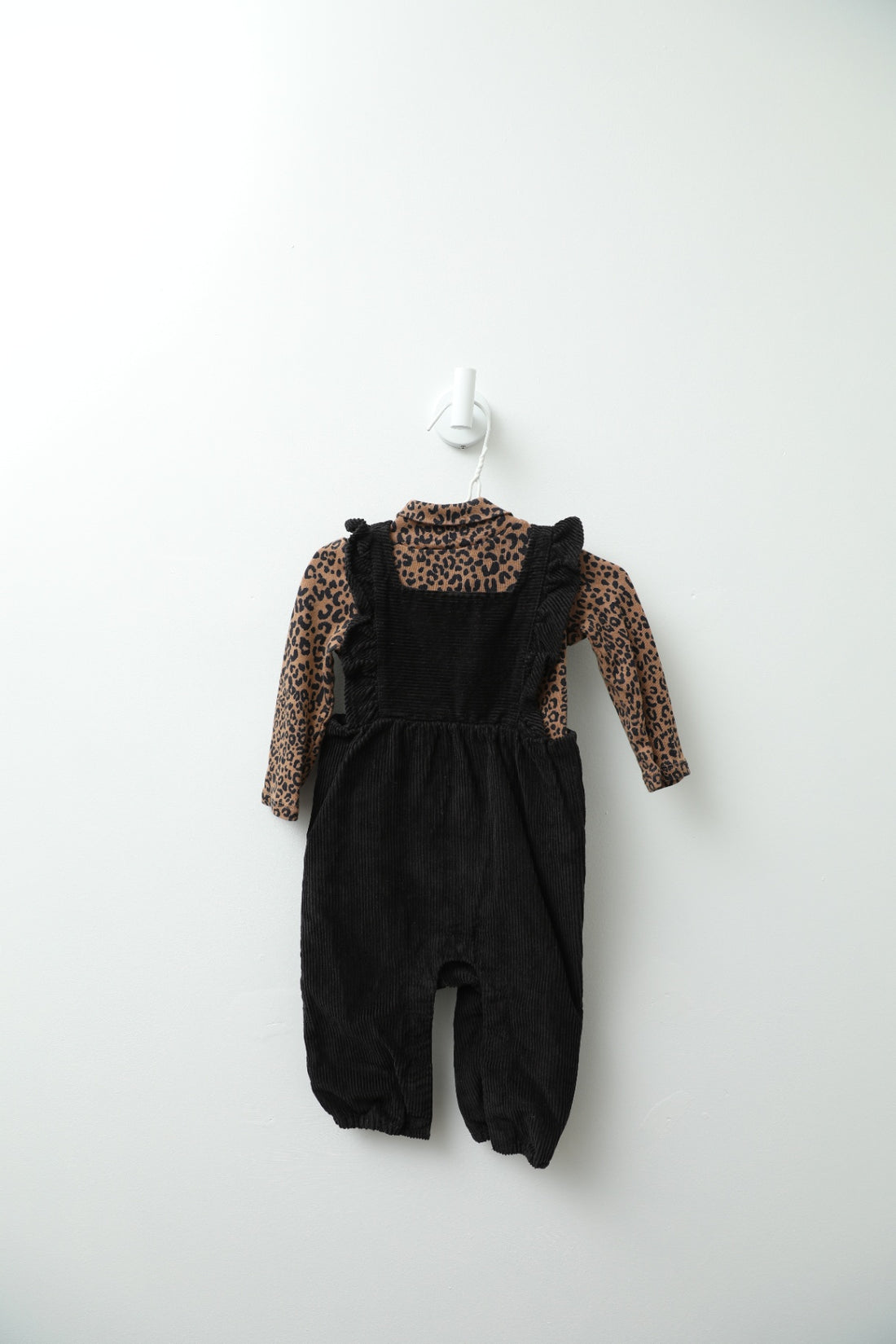 GAP Two-Piece Overalls 6-12 months