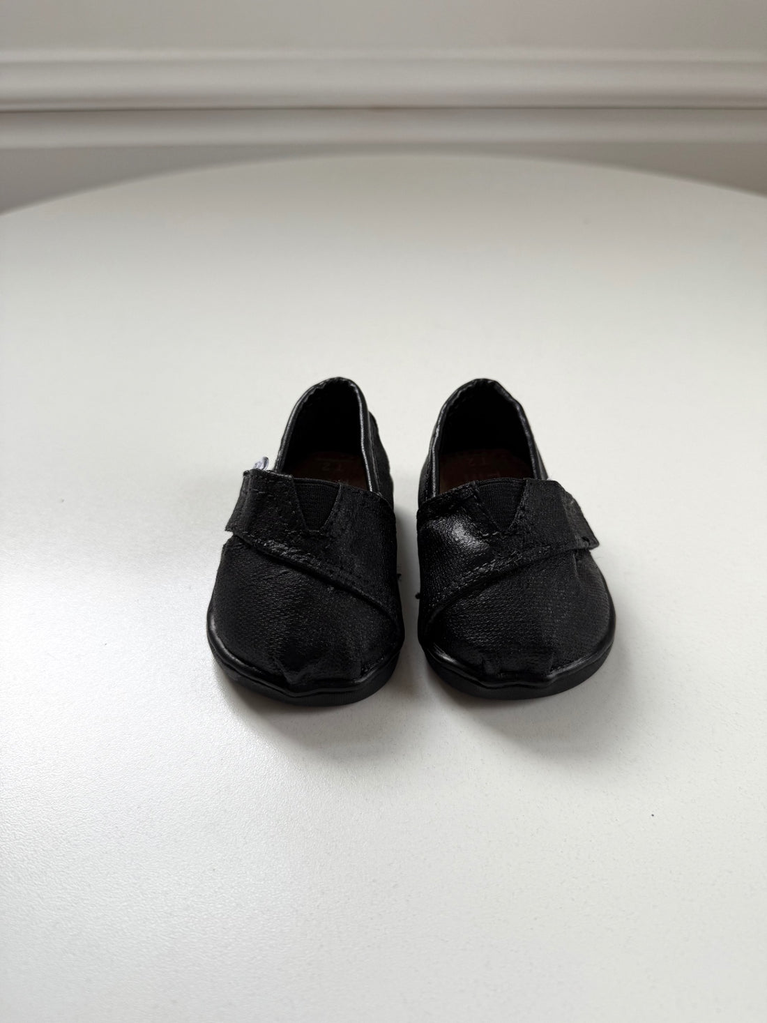 TOMS Slip-on Shoes Size 12 months