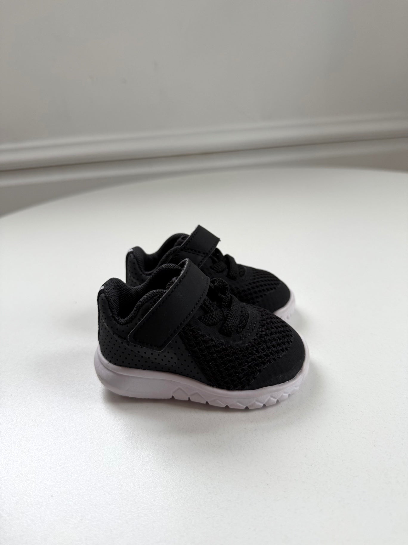 Nike Sneakers Size 2