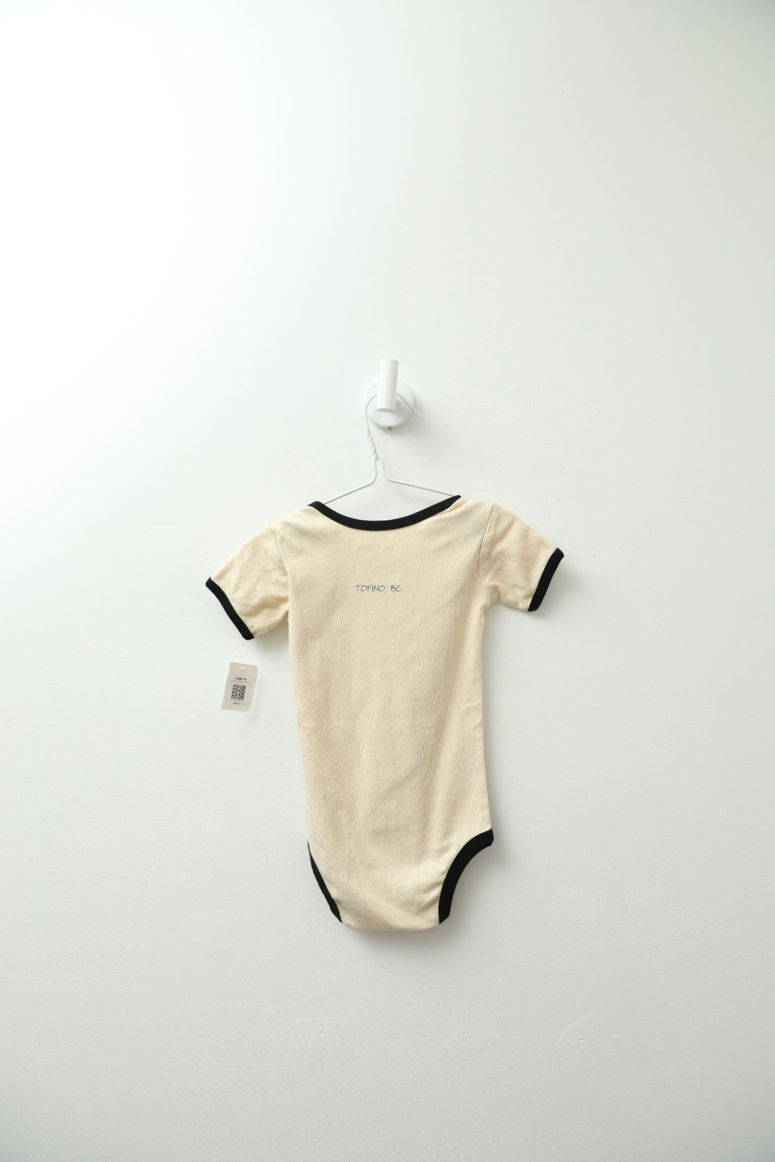 Blue House onesie + hat 12-18 months