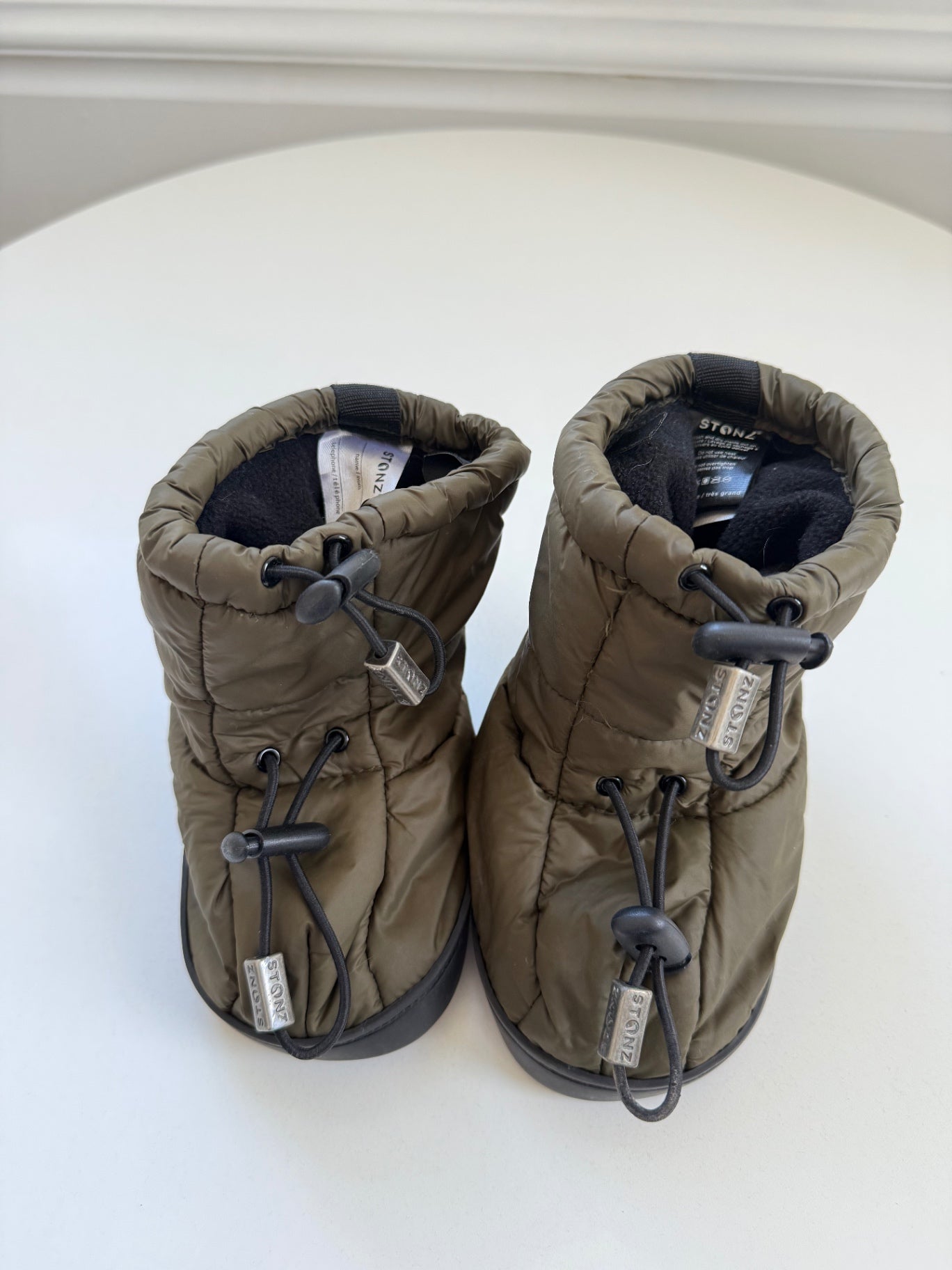 Stonz Puffer Booties Size XL