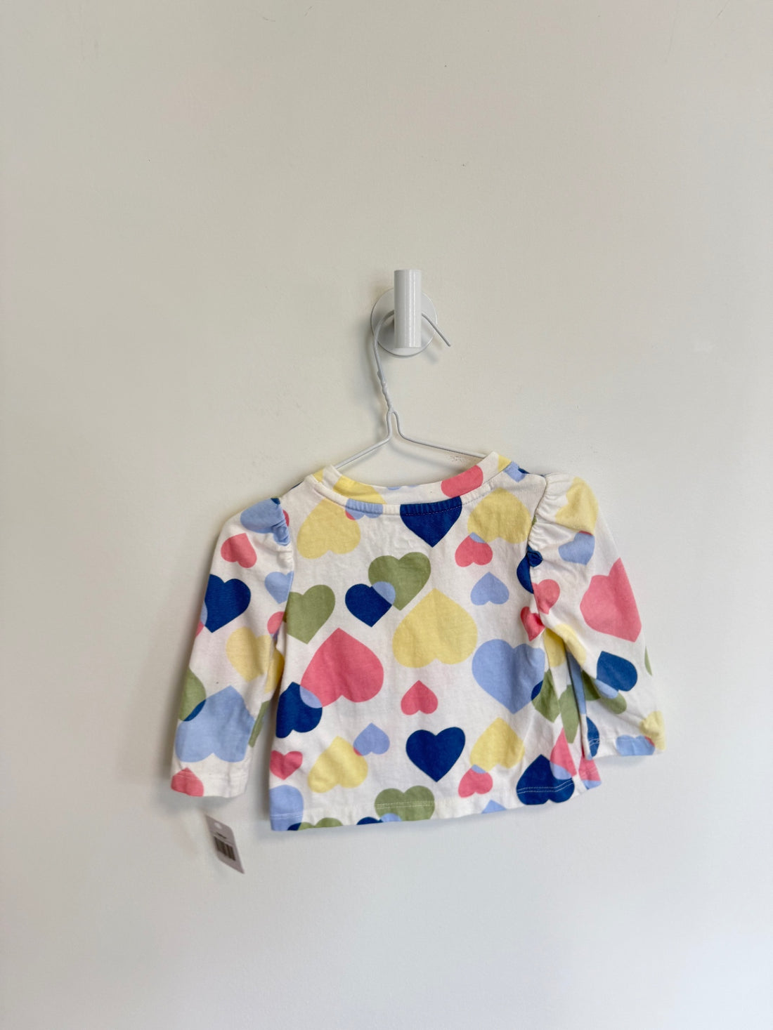 baby Gap Top 6-12 months hearts
