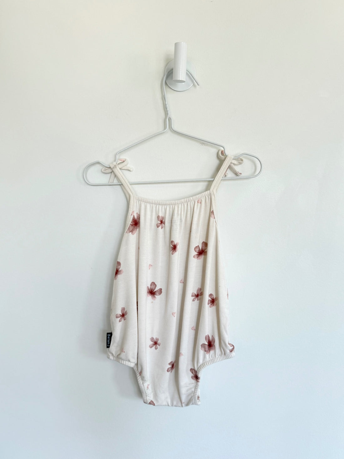 Belan.J Romper 18-24 months cream w/flowers