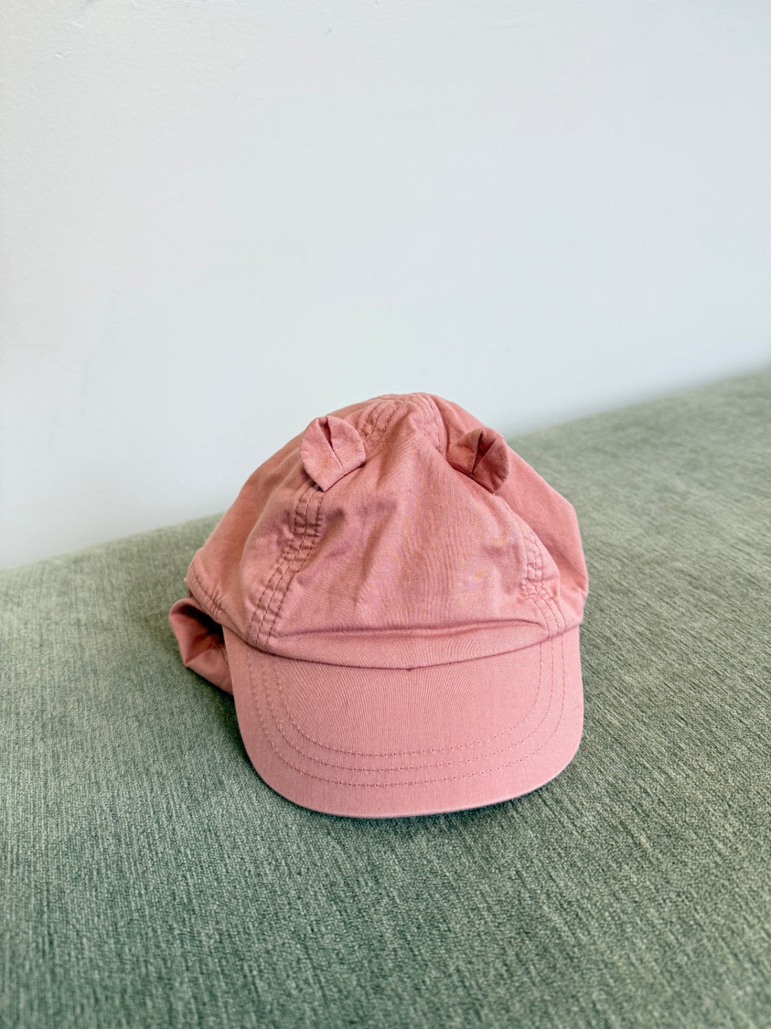 H&M Hat 2-6 months Dusty pink