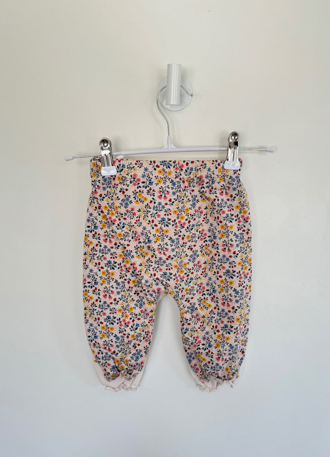 H&M 3 pk pants 4-6 Months Multi