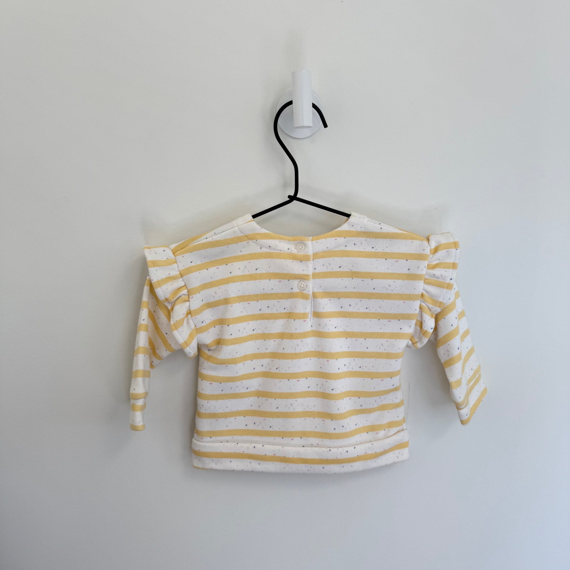 GAP sweater 3-6 months