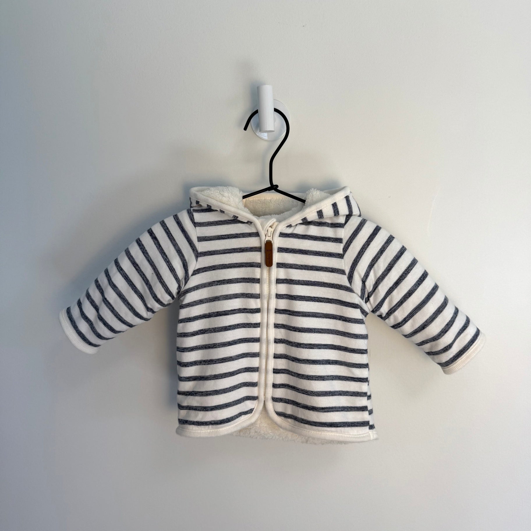 H&amp;M Hoodie 2-4 months