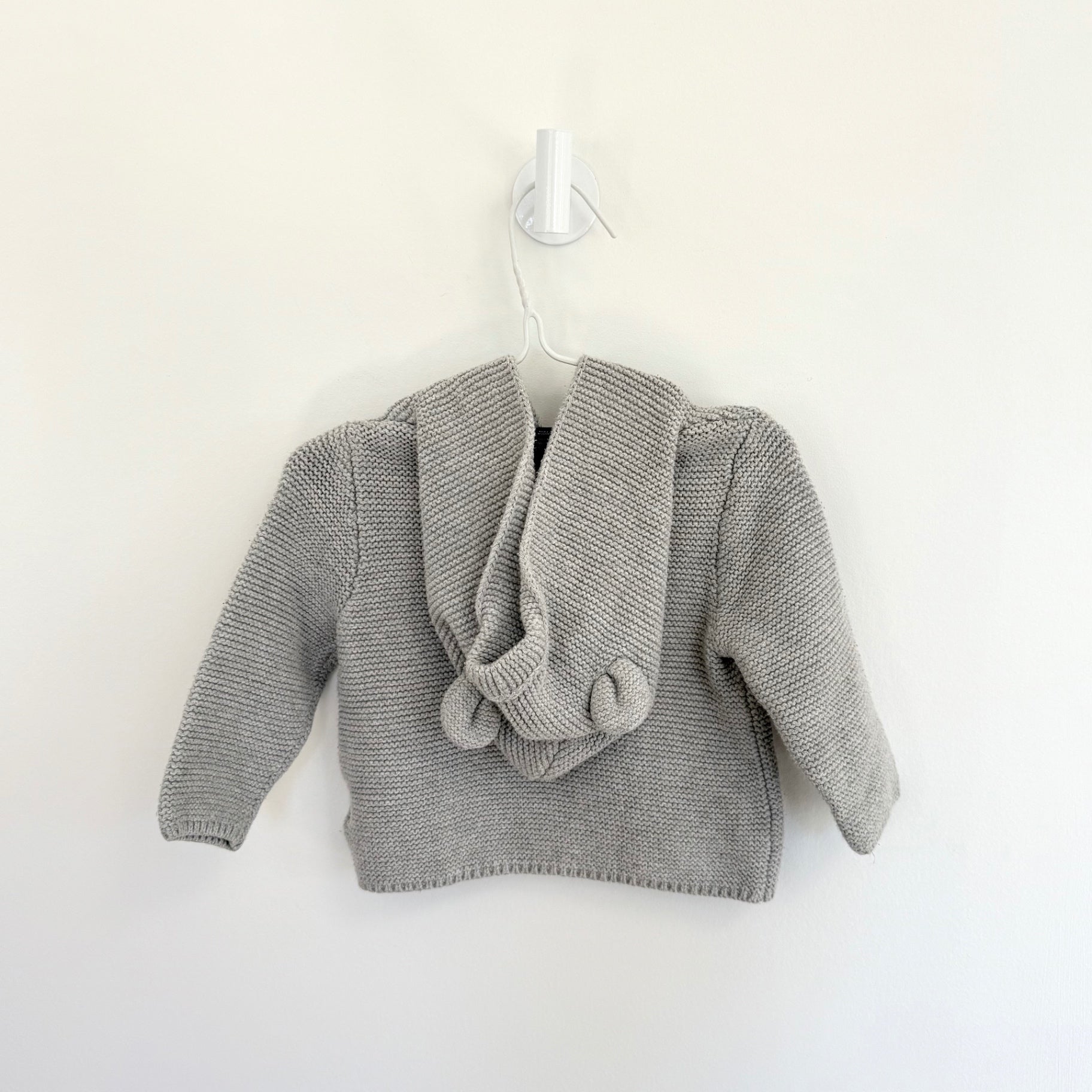 GAP Sweater 6-12 months
