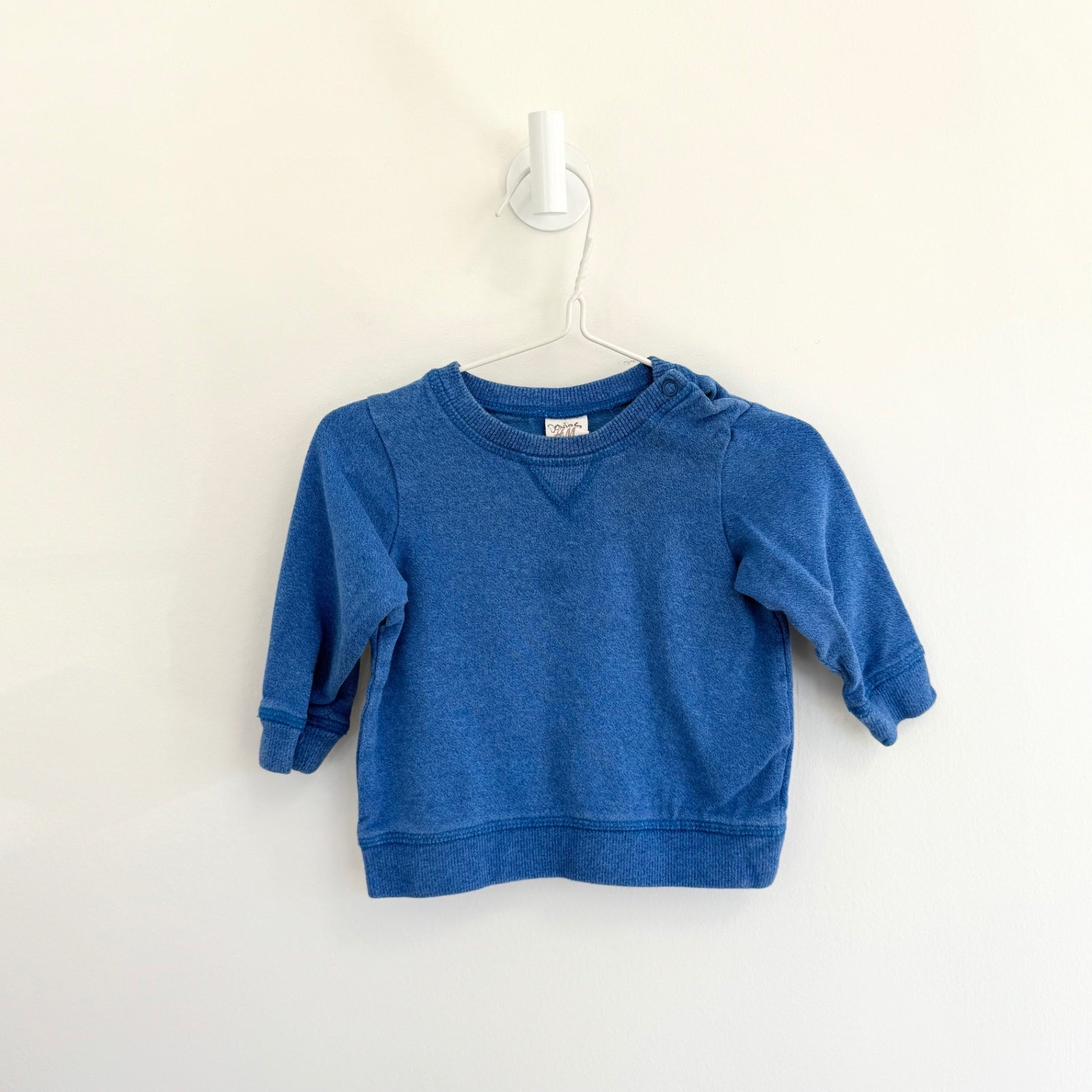 H&amp;M Sweatshirt 4-6 months