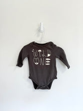 GAP Bodysuit 3-6 months