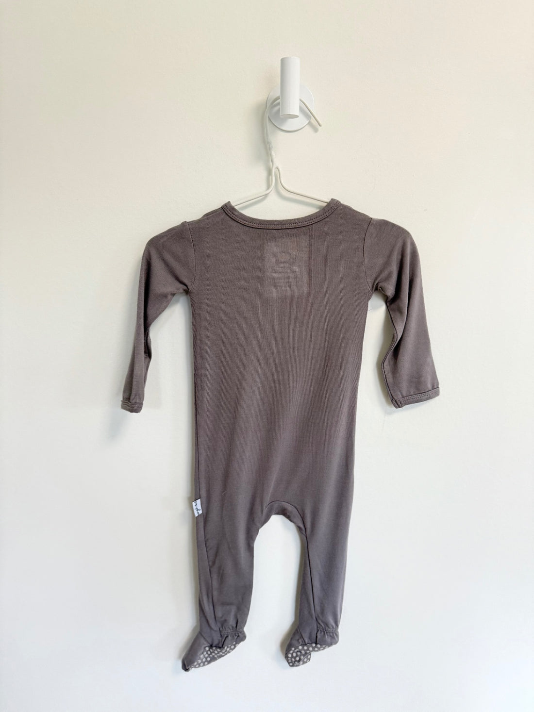 Sleepwear 6-9 months