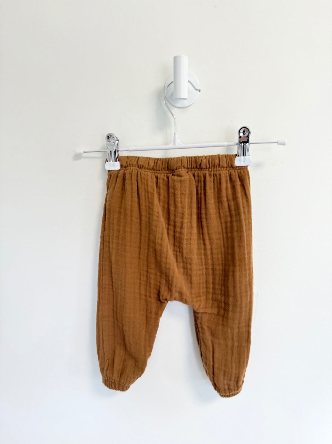 Pants 6-12 months