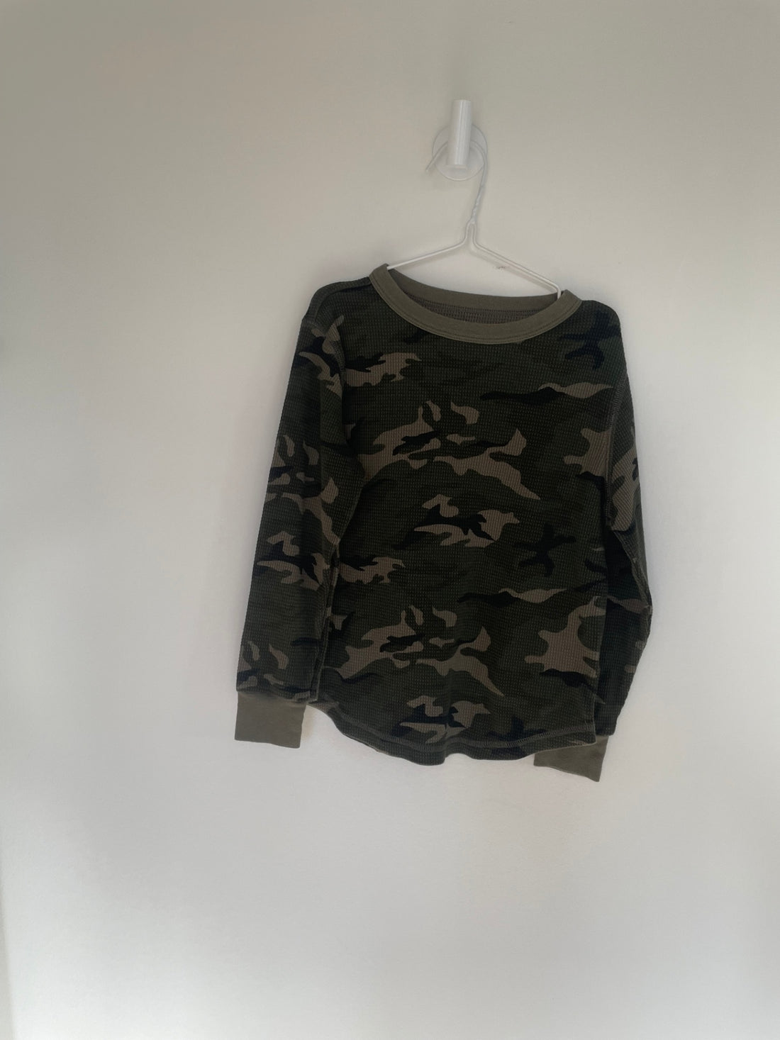 Old Navy Sweatshirt 6-7 years camouflage