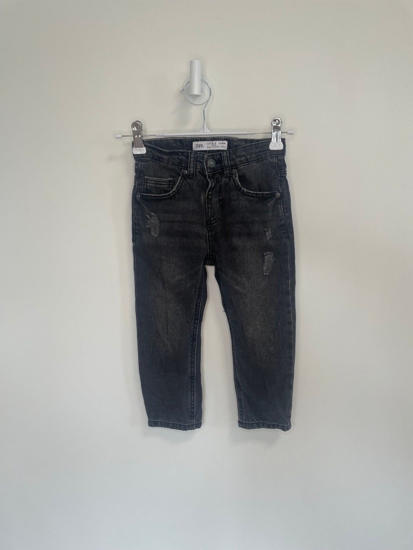 Zara Jeans 2-3 years Black