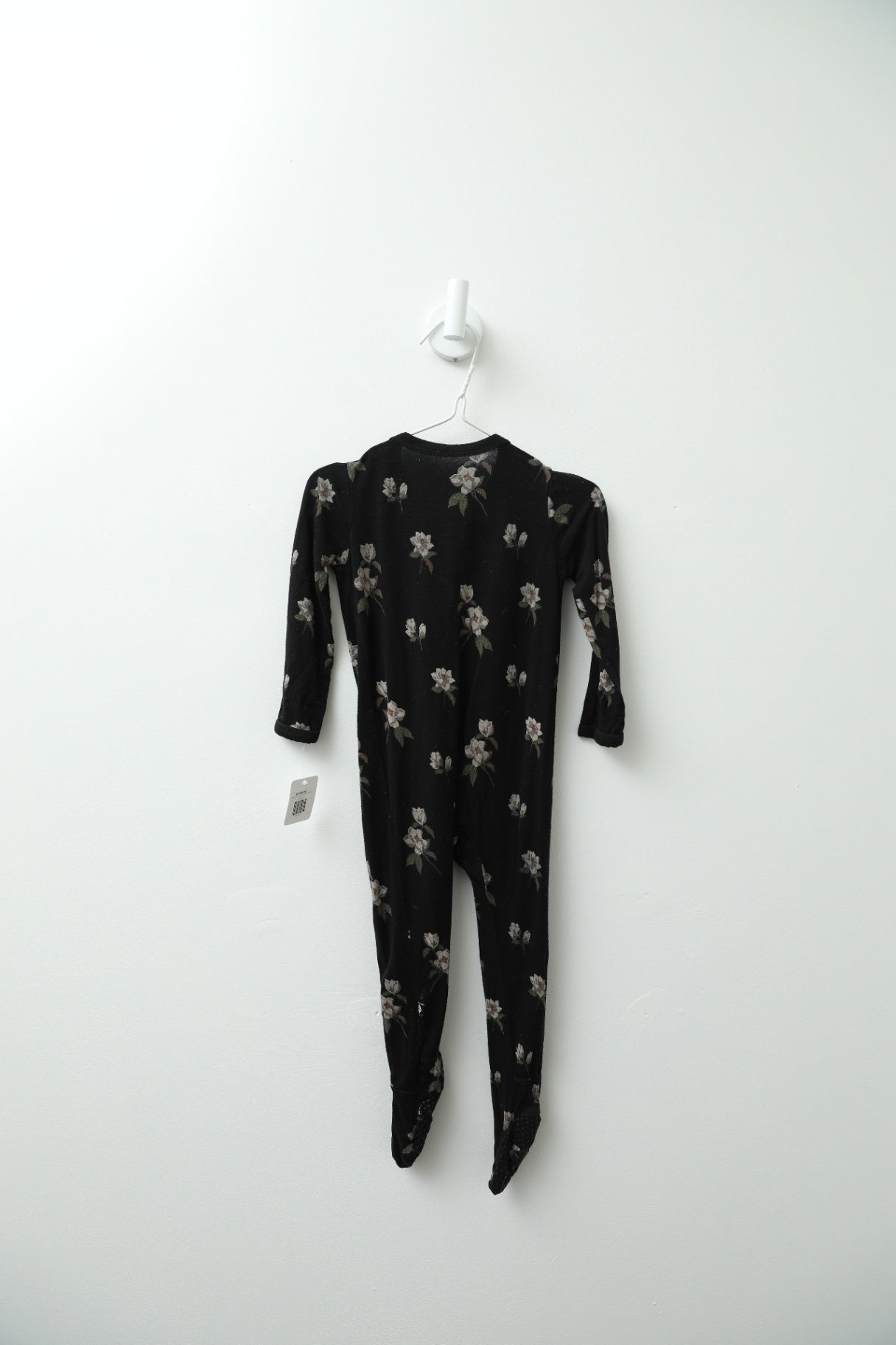Kyte Onesie 12-18 months Black w/ floral