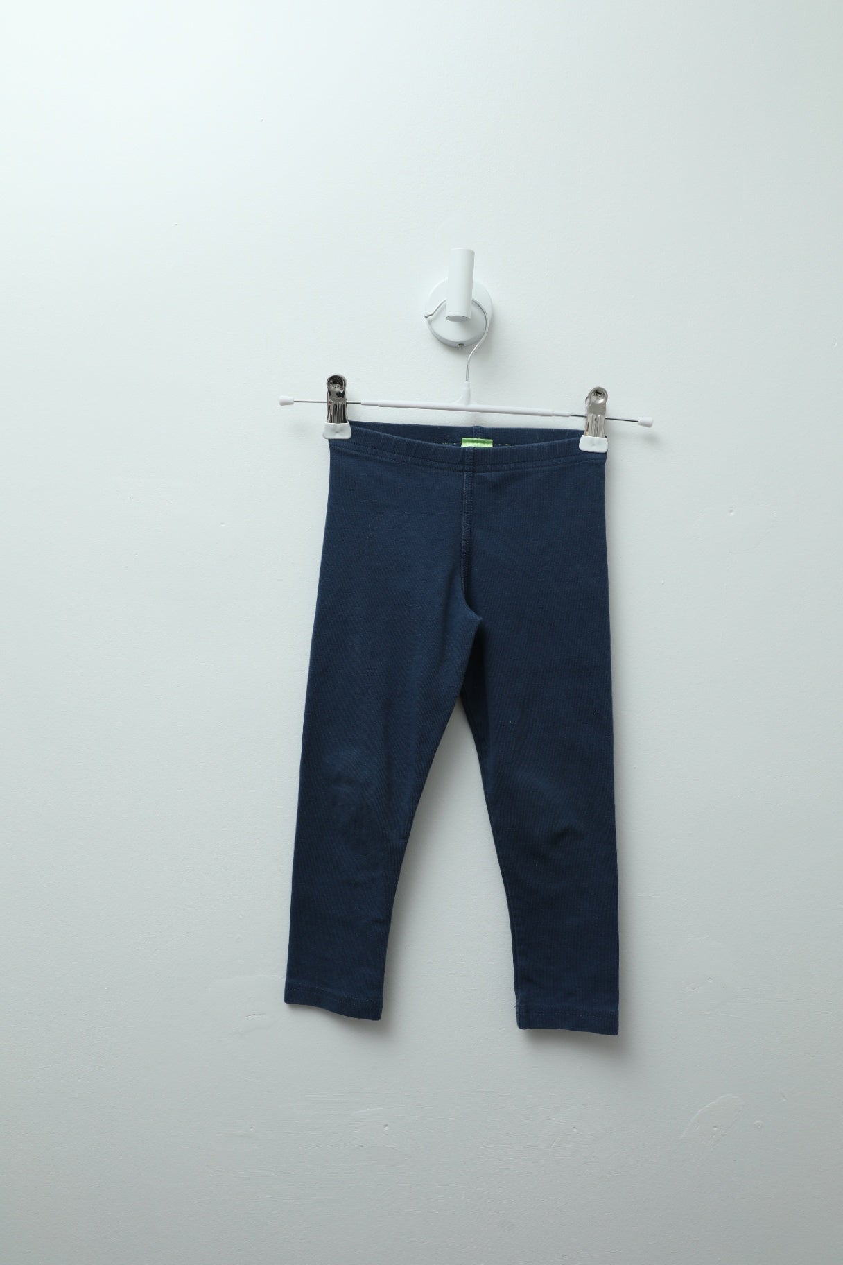 Peekaboo Beans leggings 3T