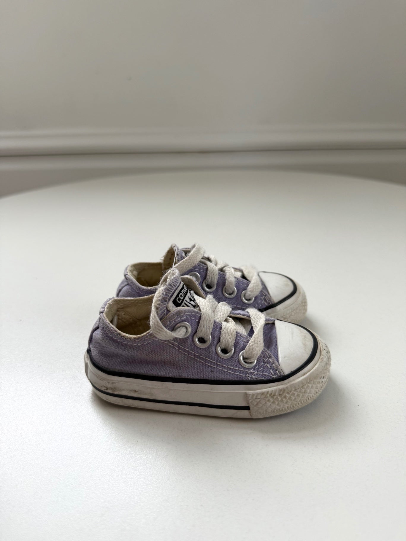 Converse Sneakers Size 5 