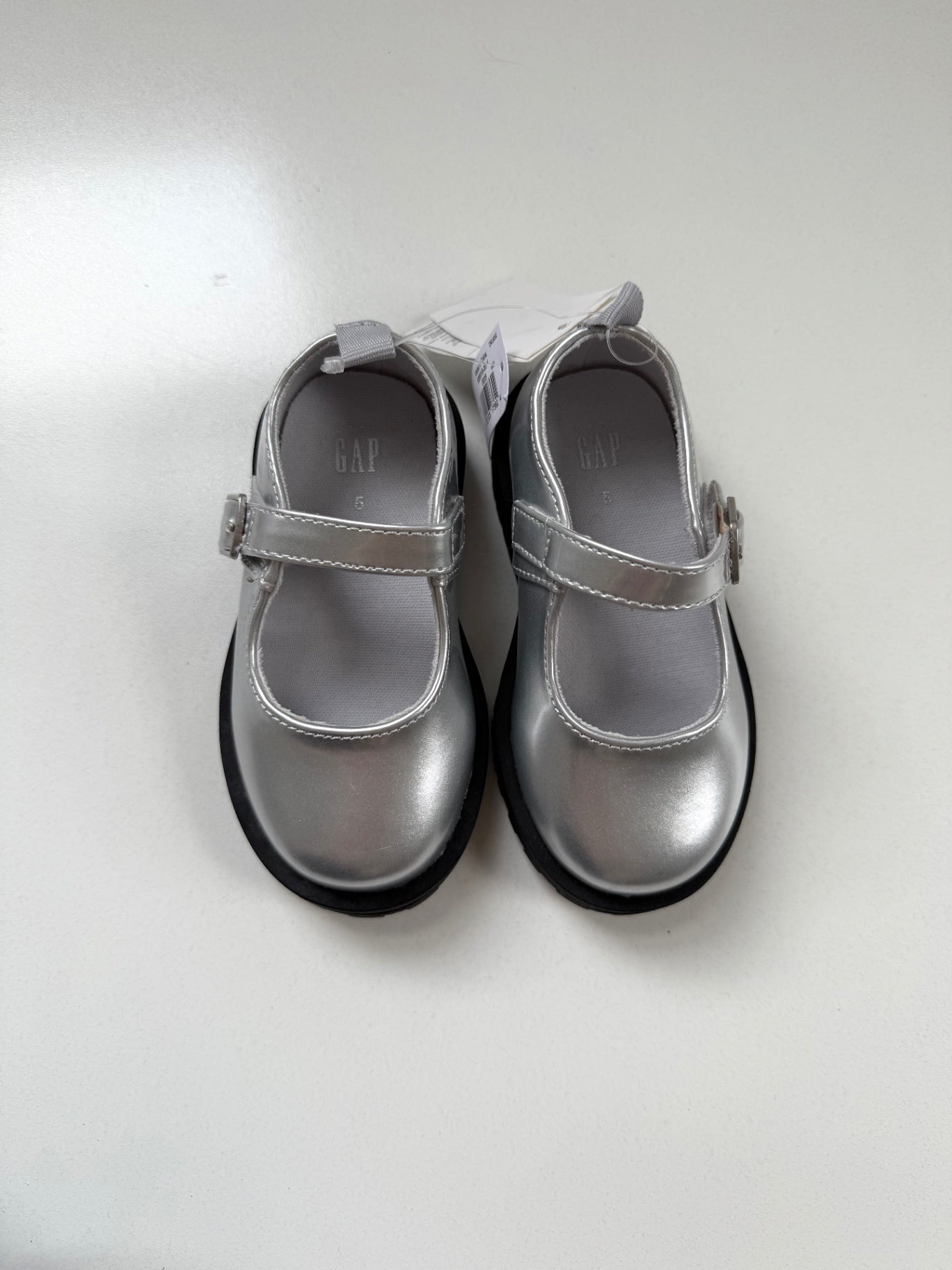 GAP Mary Jane Shoes Size 5