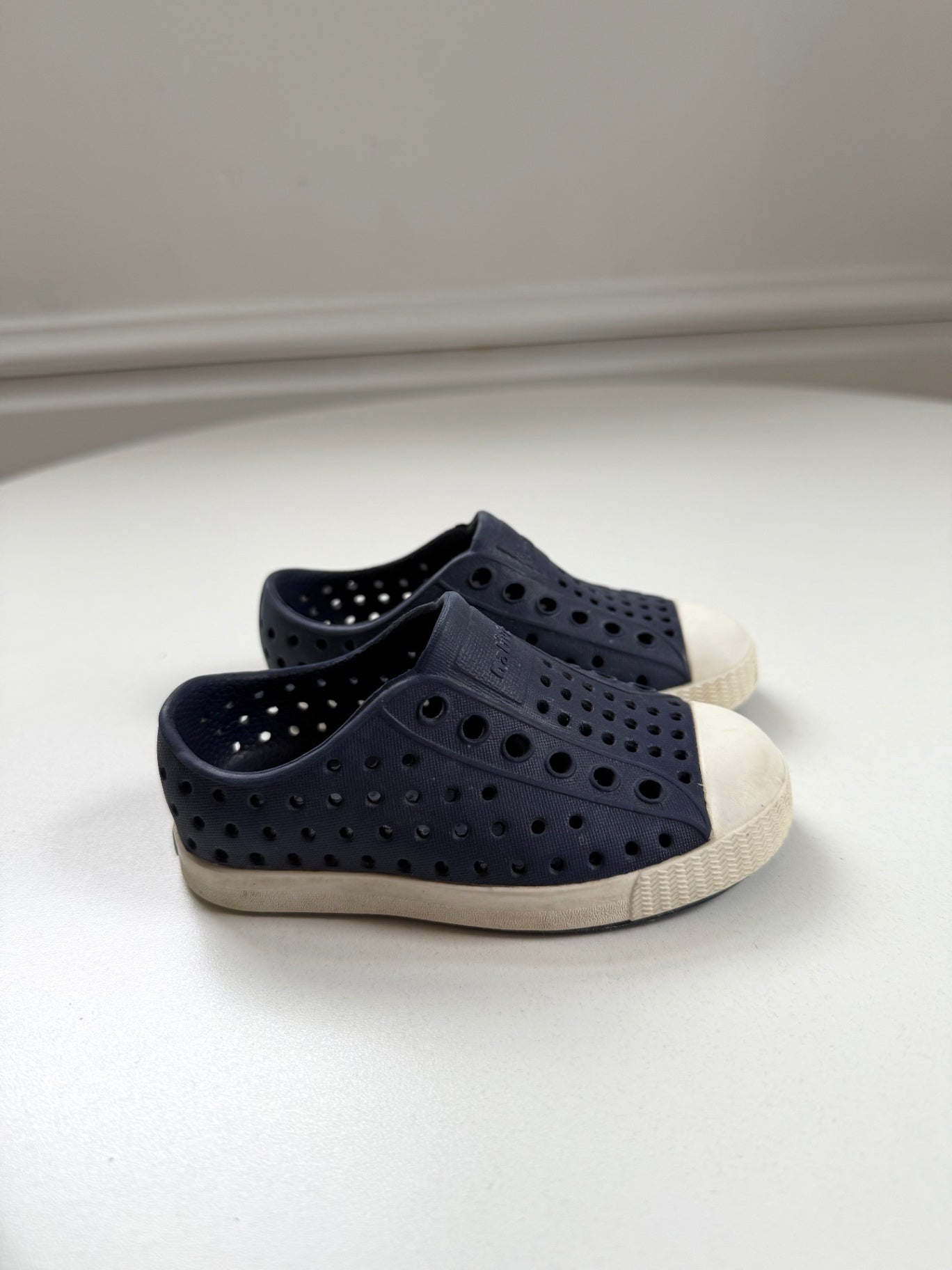 Native Slip-On Shoes Size C8 