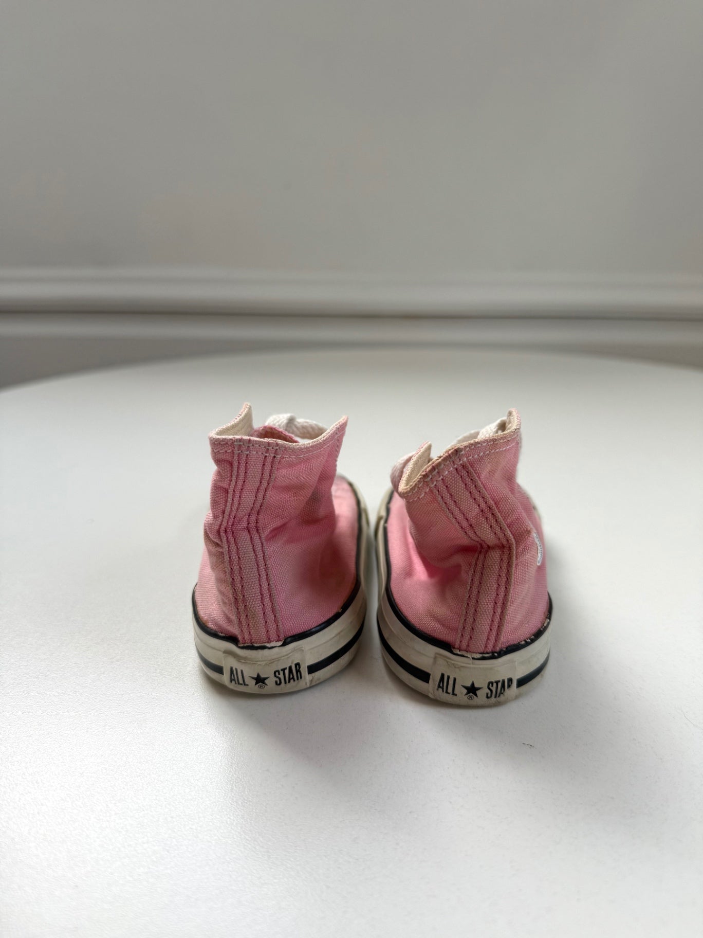 Converse Sneakers Size 5 