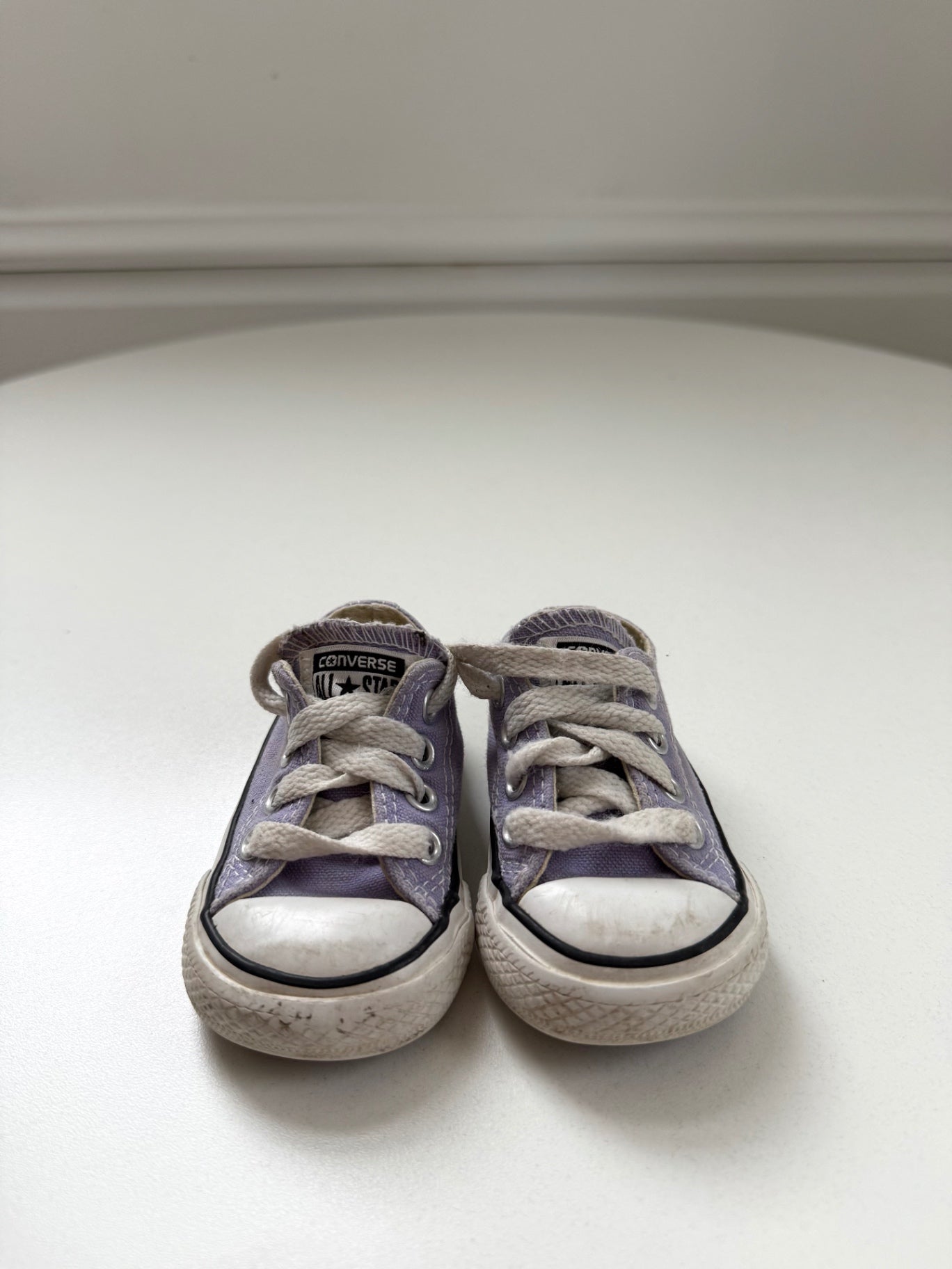 Converse Sneakers Size 5 