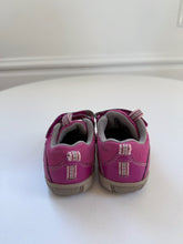 Keen Sneakers Size 5