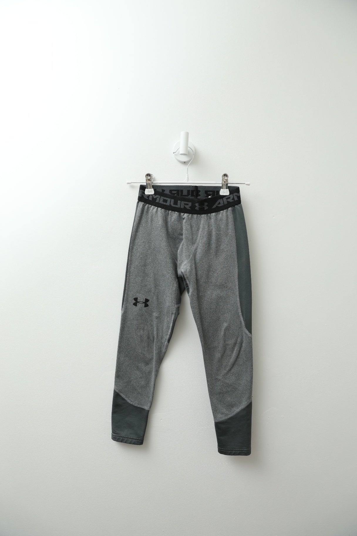 Underlayers Small (6-7) Gray and black