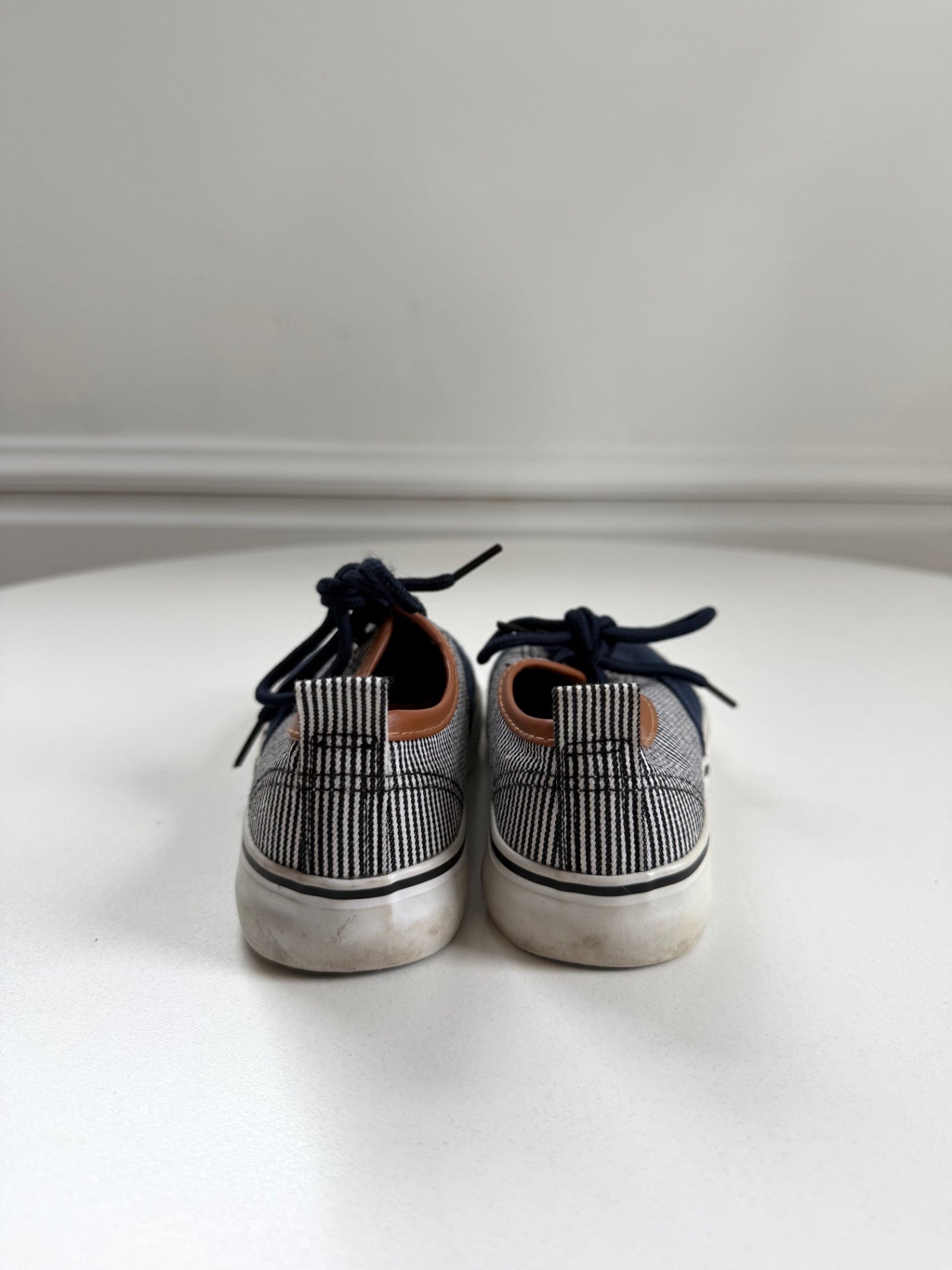 WerWilson Sneakers Size 29 