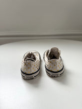 Converse Sneakers Size 8 