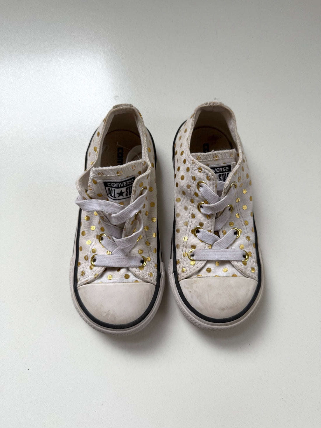 Converse Sneakers Size 8 