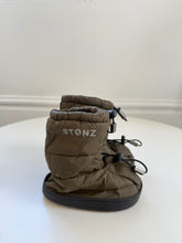 Stonz Puffer Booties Size XL