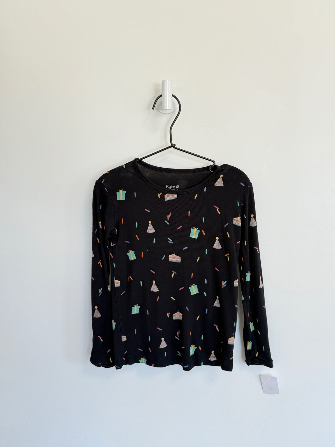 Kyte Birthday Pajamas 2pc Set  5T