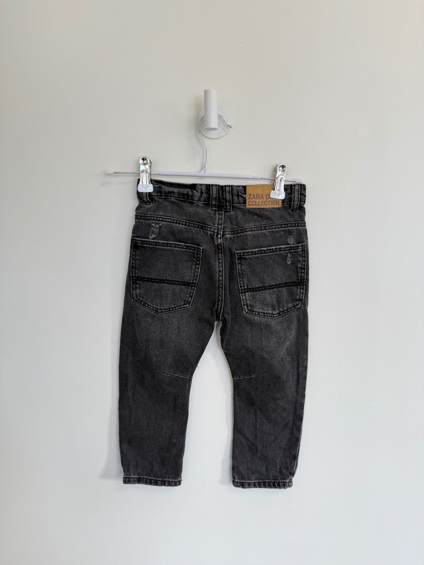 Zara Jeans 2-3 years Black