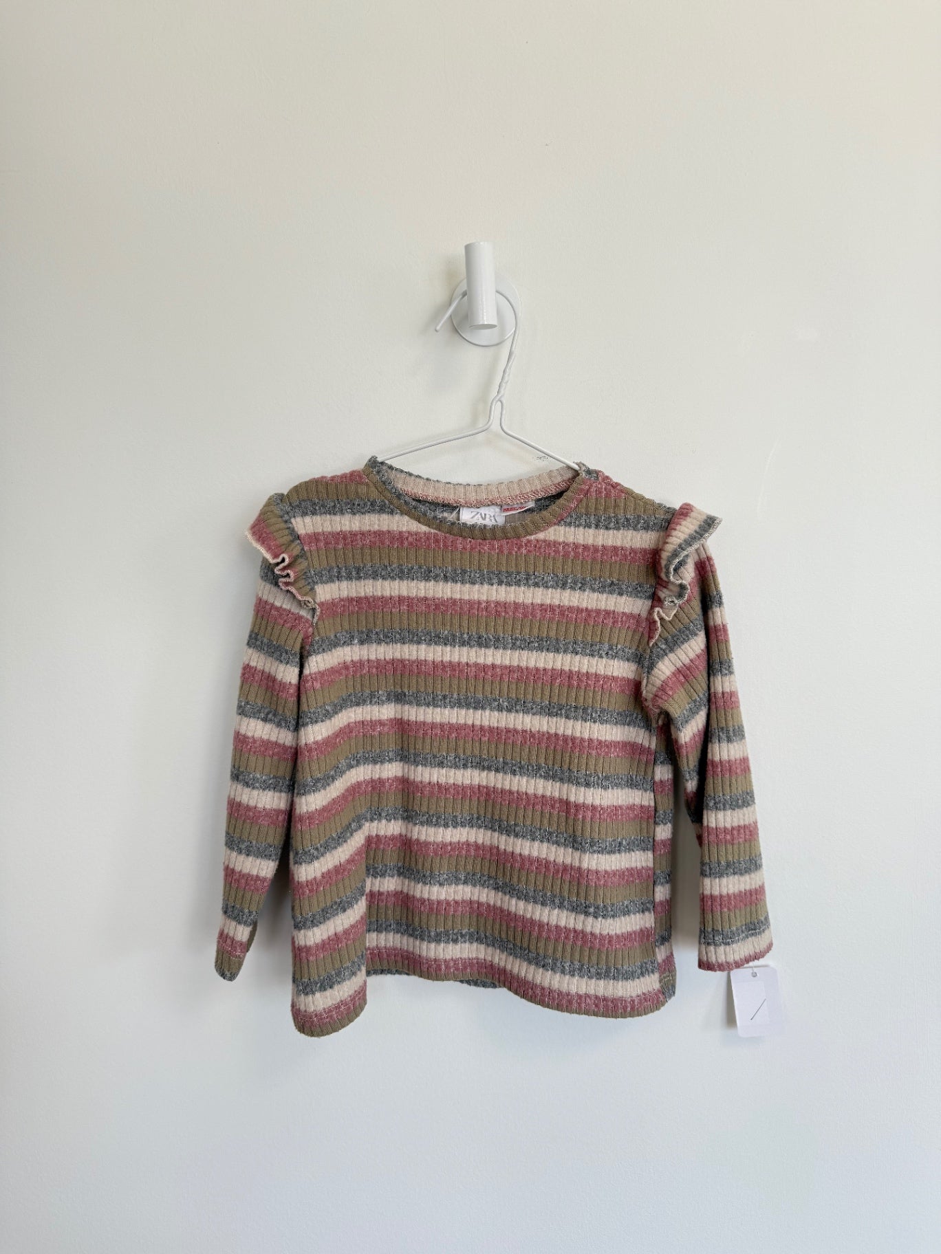 Zara 2pc set 4-5 Years Striped