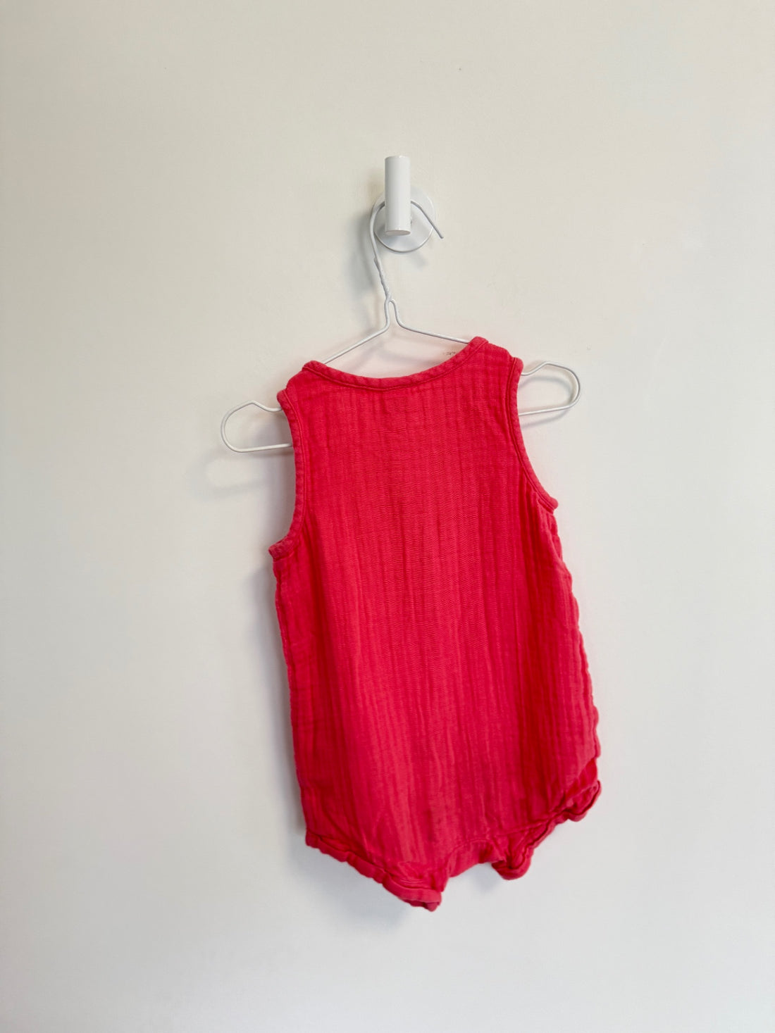 Old Navy Onesie 12-18 months 