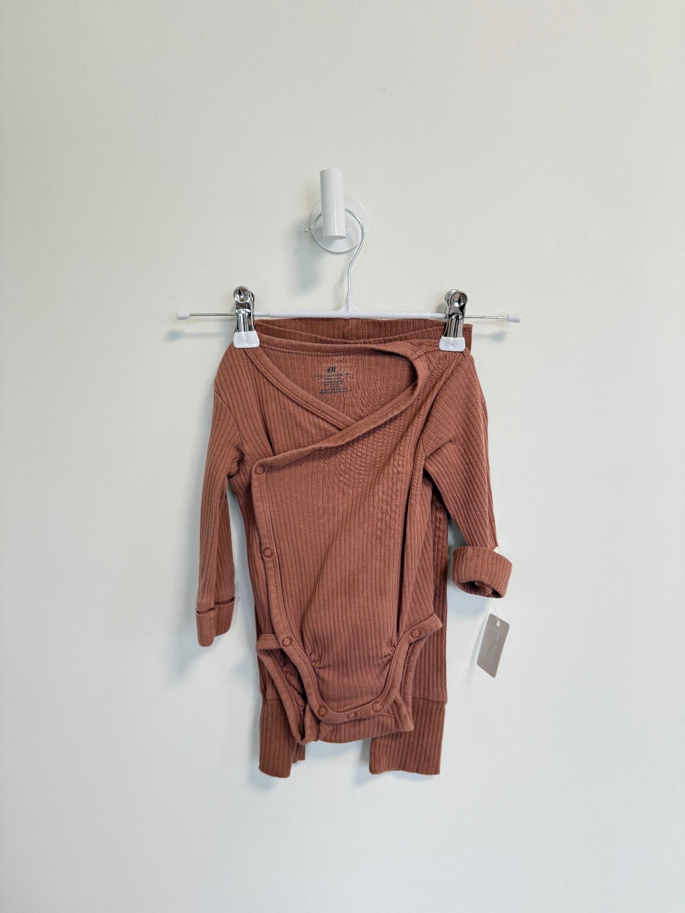 H&amp;M 2pc Set 4-6 Months