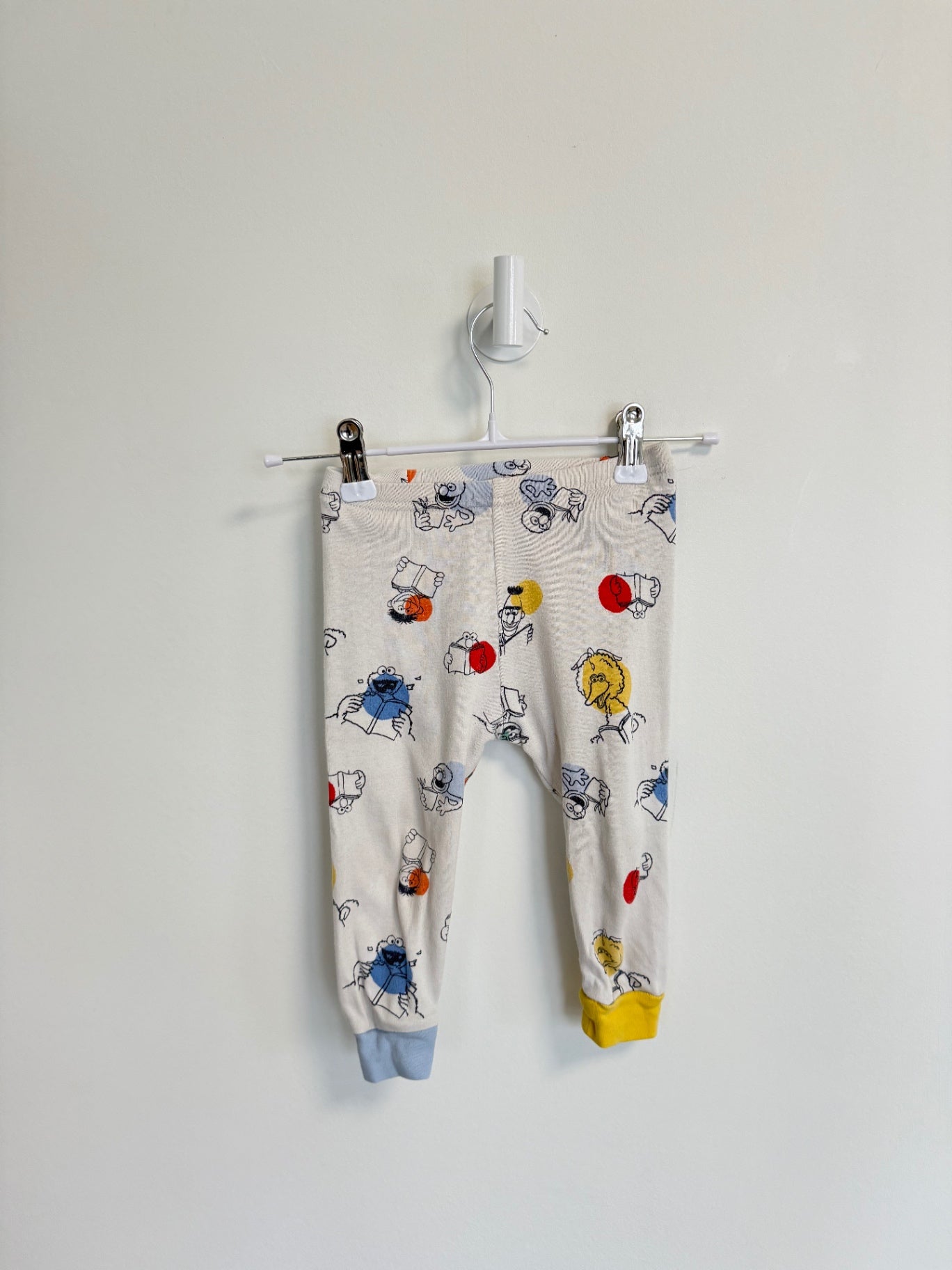 Play Bundle GAP Pajamas 18-24 months