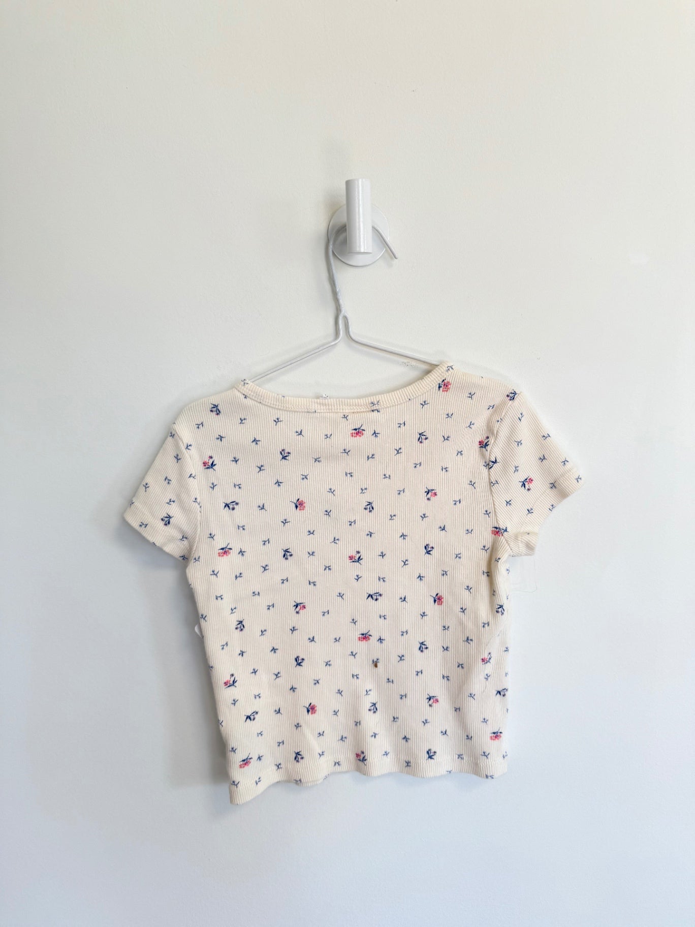 Gap T-Shirt 6-7 years White w/flowers