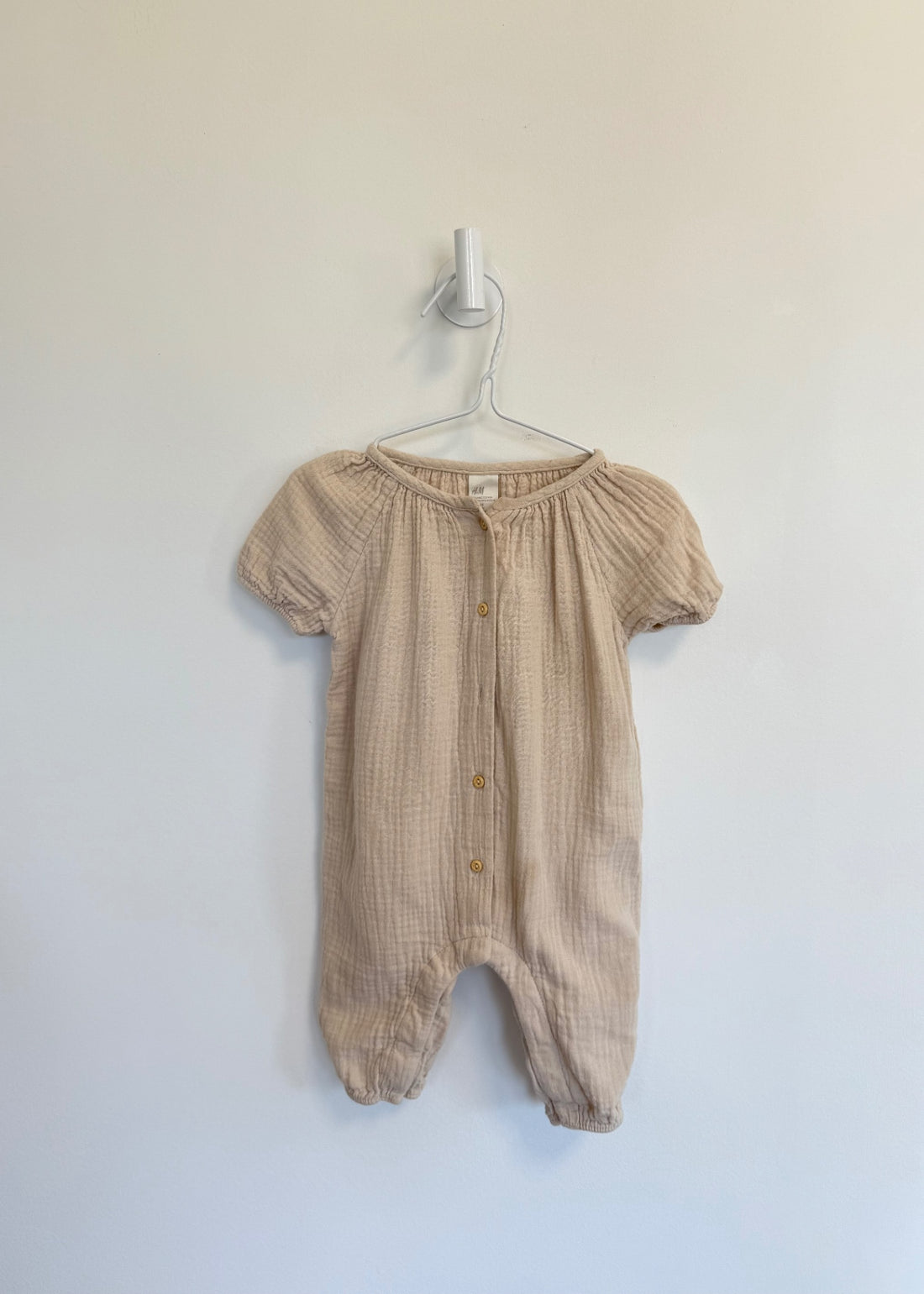 H&amp;M Romper 4-6 months Beige