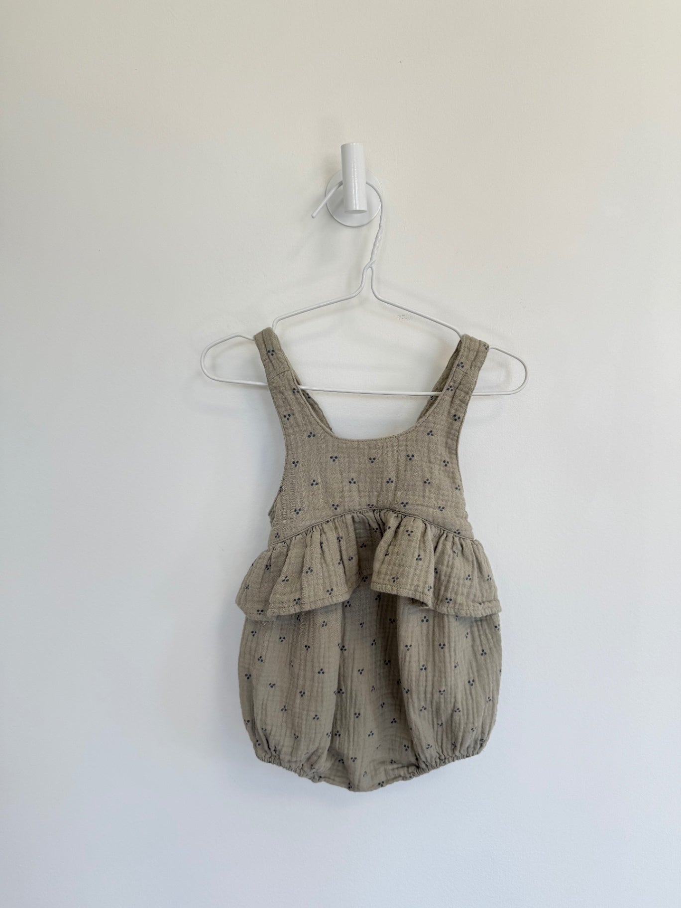 Quincy Mae Romper 18-24 months Sage