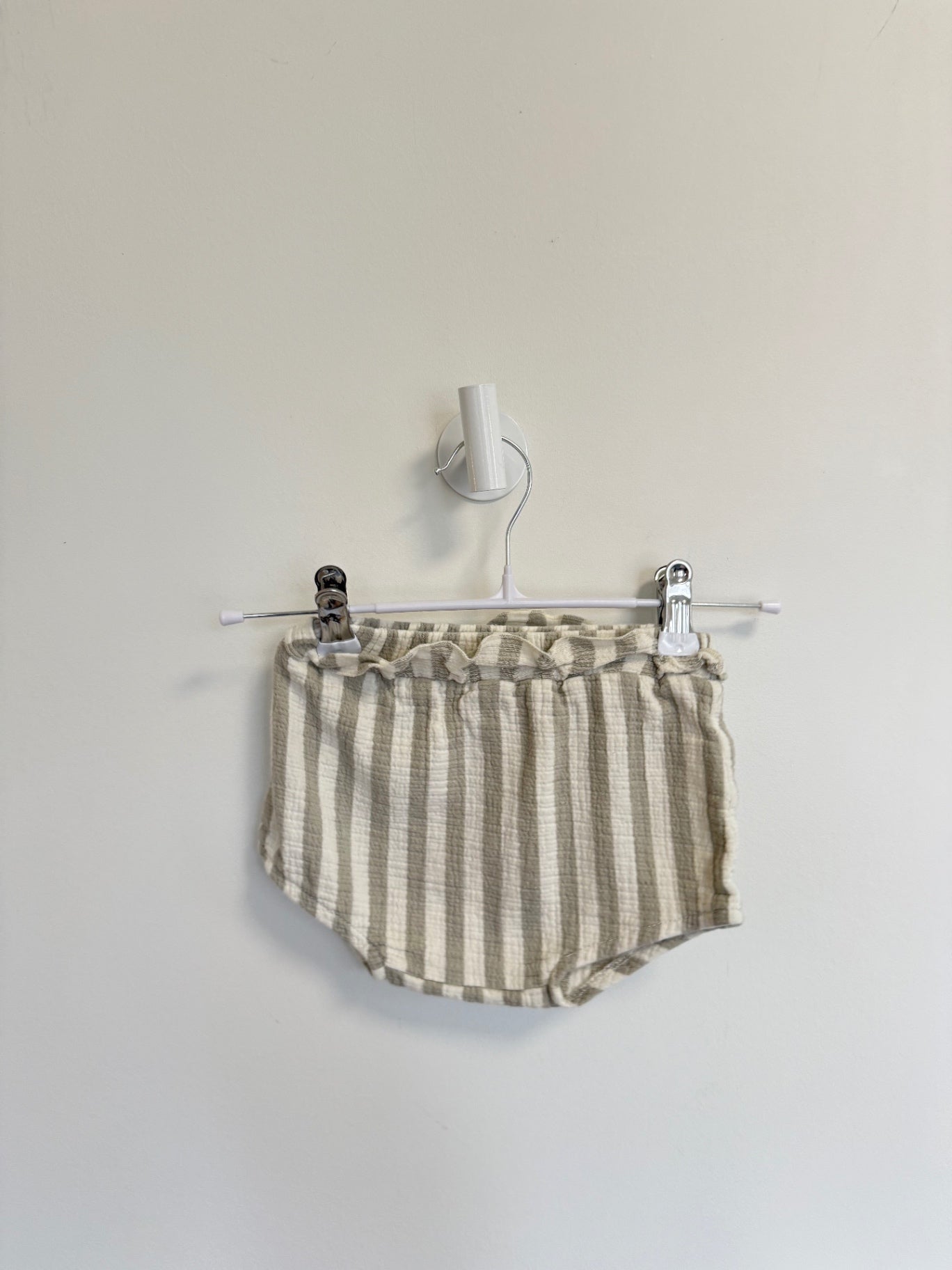 Quincy Mae 2 pc set 12-18 months Sage