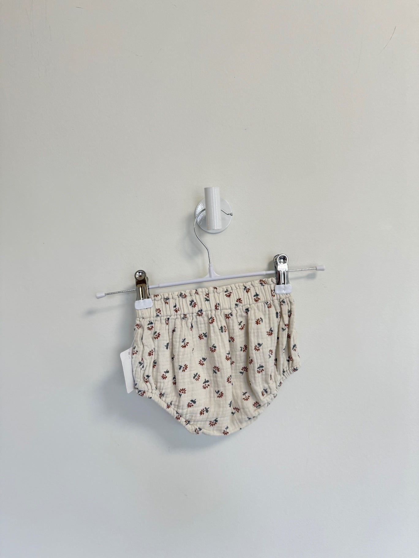 Quincy Mae Bloomers 3-6 months cream floral