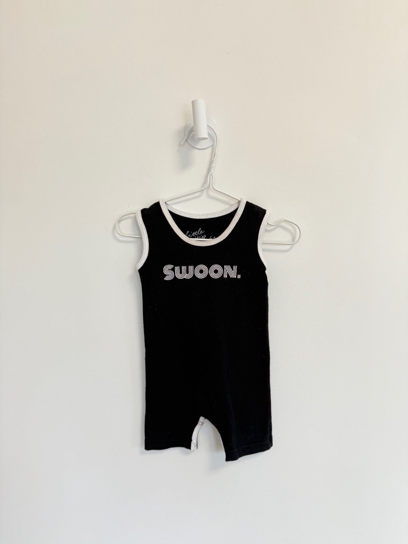 Little Hip Squeaks Romper 3-6 months Black