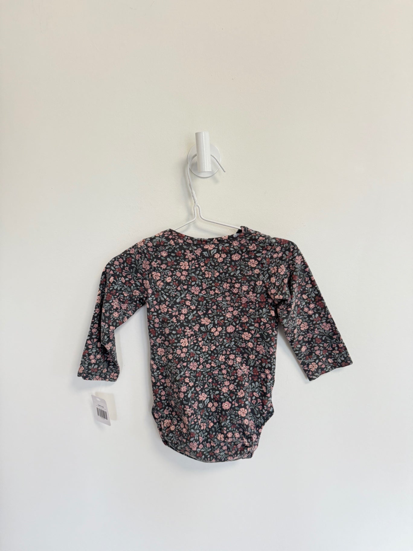 H&amp;M 3 pc set 6-9 months floral