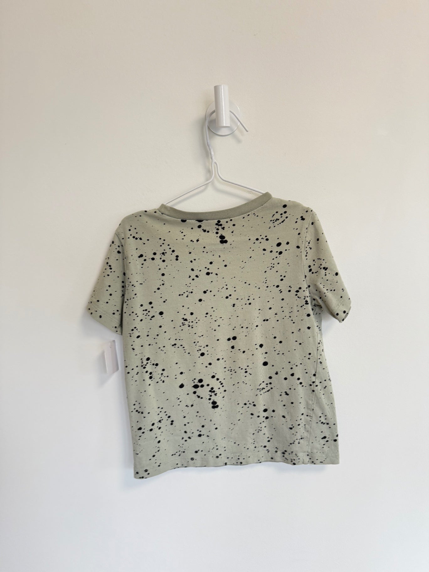H&amp;M T-Shirt 4-6 years Sage w/black speckles