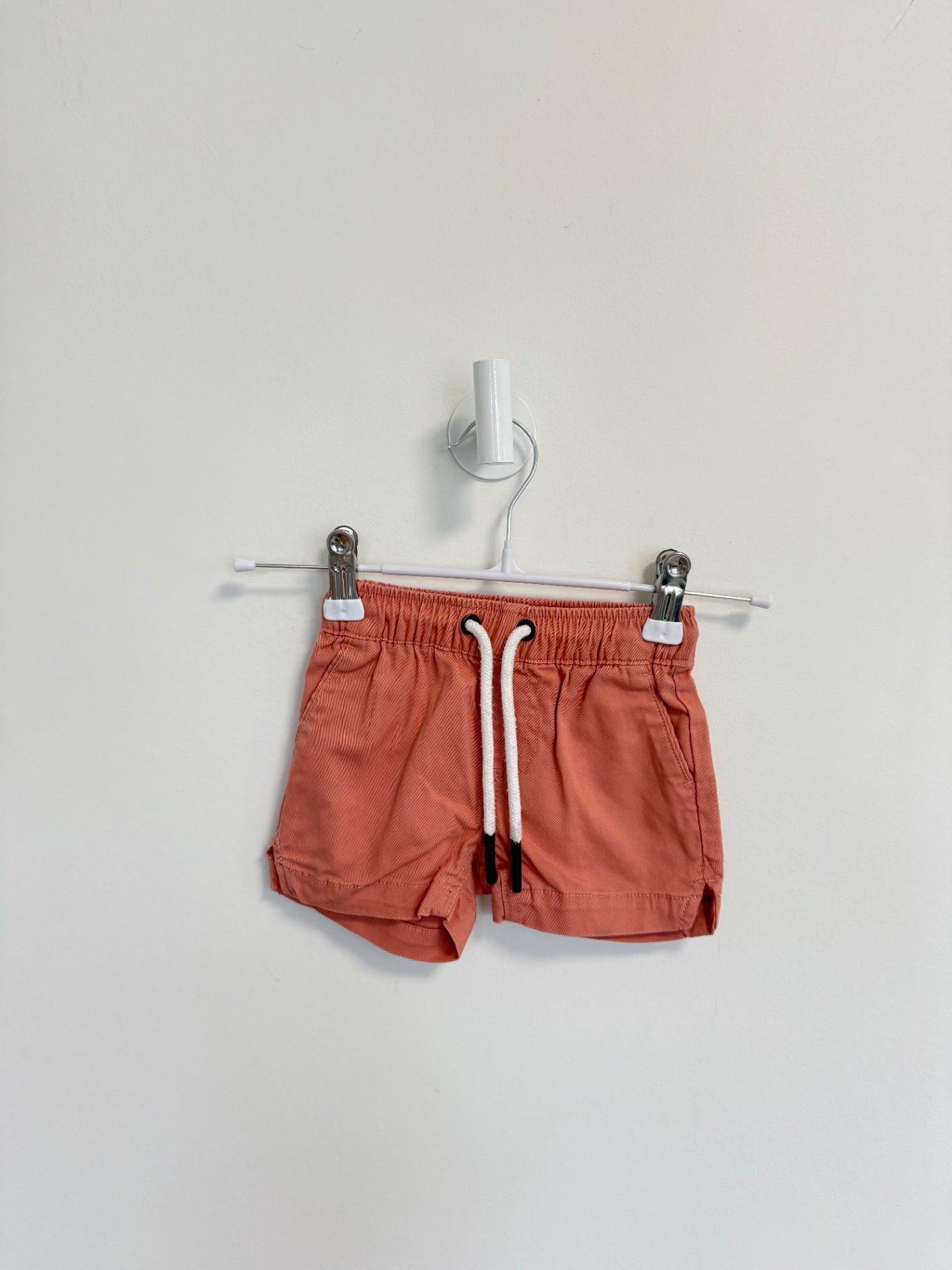 Sovereign 2 pc set 3 months red/white stripe